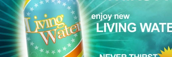 Eine Softdrink-Dose in einer Werbung. 