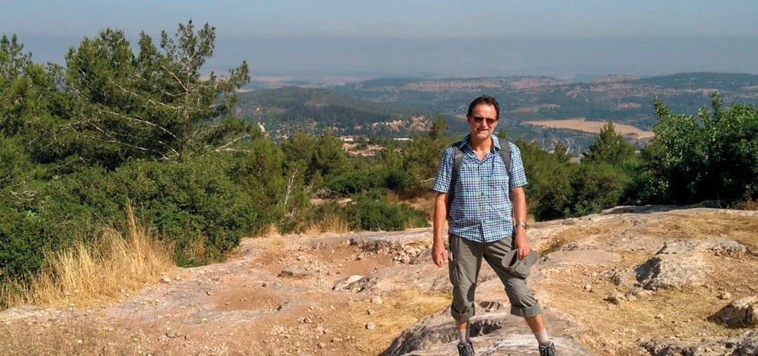 Beitragsbild zum Text: Abstand vom Rudel von Michael Wolf