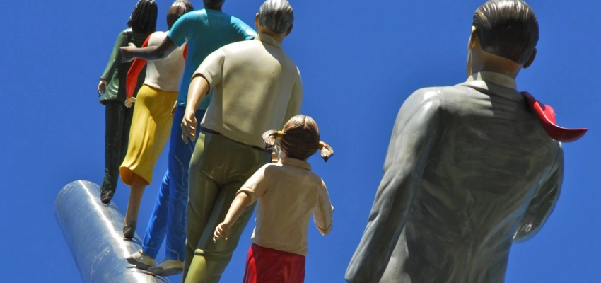 Auf der Leitung. Wie mich meine Geschwister das leiten lehren.  Bild zum Artikel.