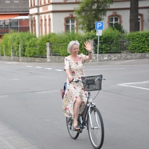 Die Wirklichkeit umarmen. Ankommen im Ehelosen Leben. Bild von Ursula Räder.