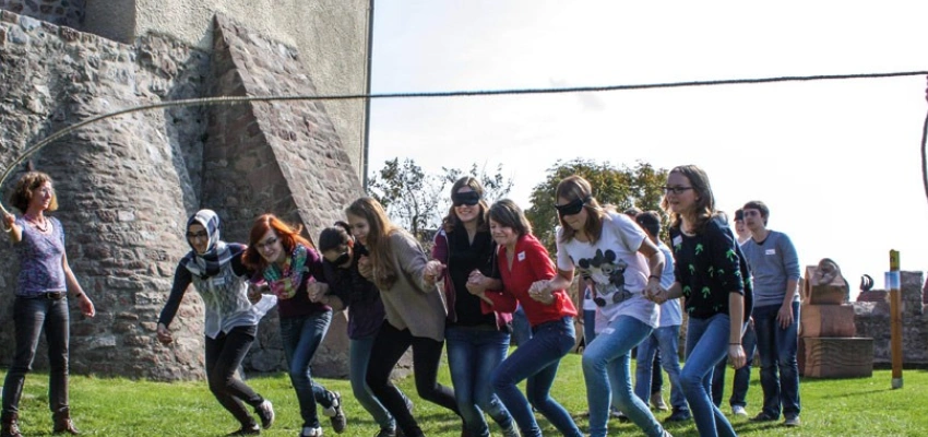 Beitragsbild zum Text: Do it Yourself! von Ute Paul und Matthias Casties