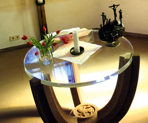 Altar in der Michaelskapelle auf Schloss Reichenberg, Reichelsheim