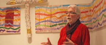 Mit leichtem Gepäck. Lebensfries im Sterbehaus.