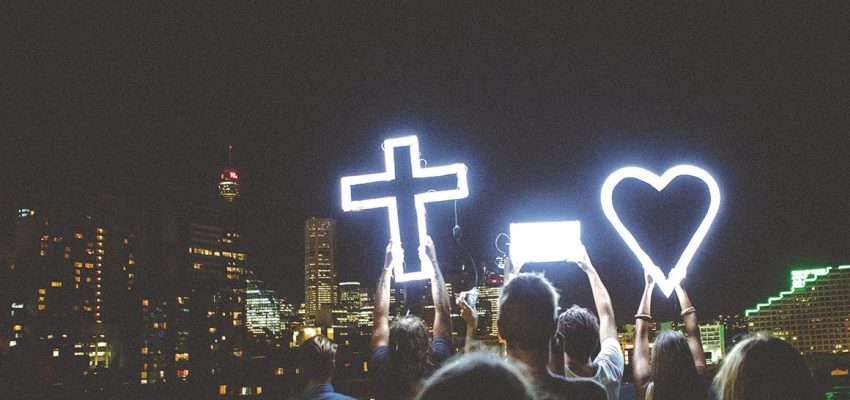 Beitragsbild zum Text: Sei ein Kreuzträger von Vishal Mangalwadi