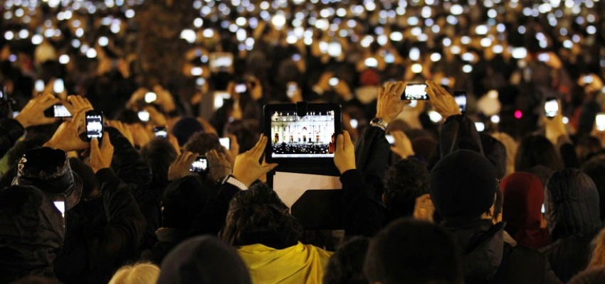 Beitragsbild zum Text: Technologische Verheißungen von: Jeppe Rasmussen