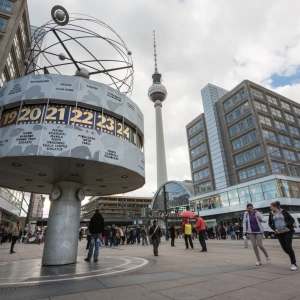 Wer regiert die Welt? Vom Mittagsgebet und dem Ermöglichen des Unmöglichen. Bild zum Artikel.